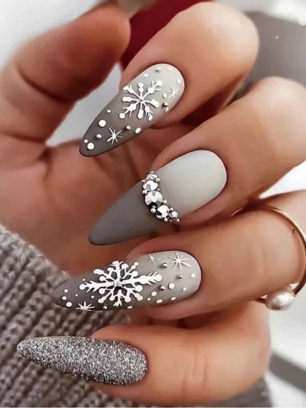 Christmas nails with Design (Reusable)
